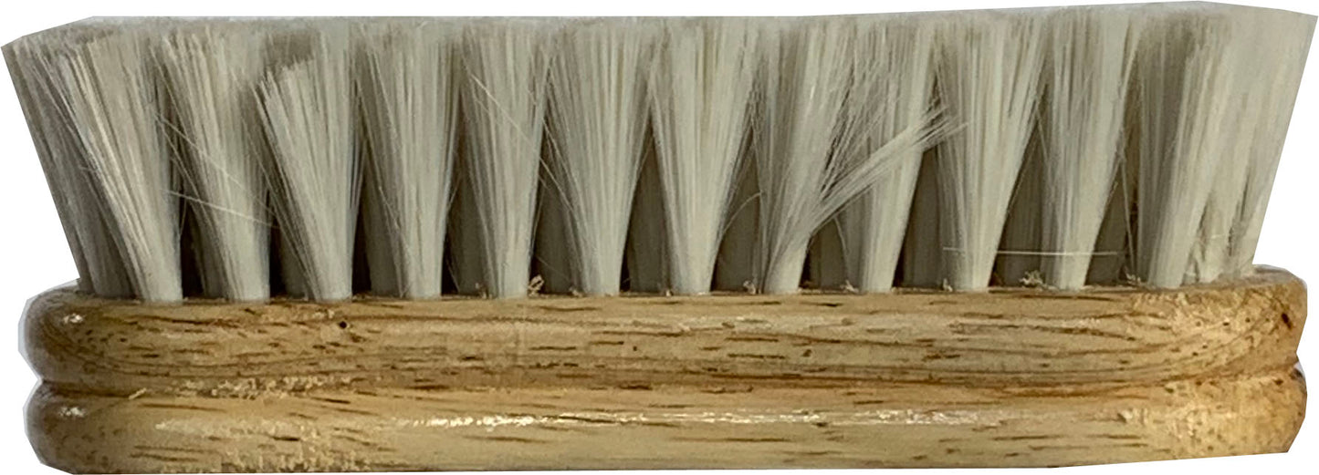 Legends Goathair Peanut Shaped Face Brush